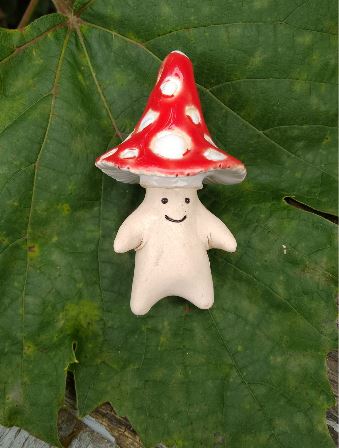 Подвеска человечек 8 см 600р